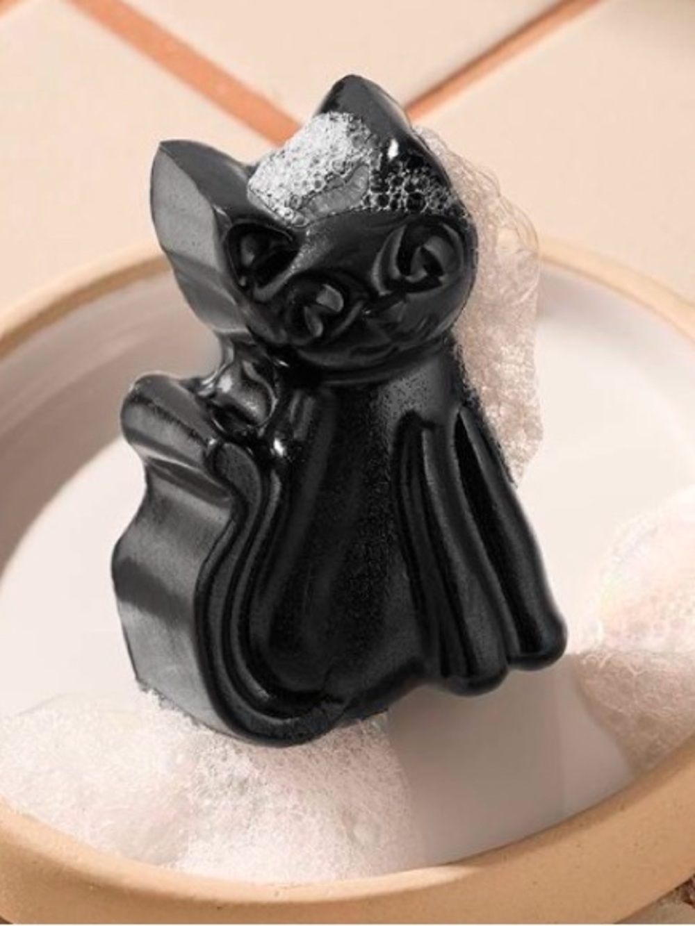 LUSH LUCKY CAT FACIAL GUMMY WASH 1.4 oz BRAND NEW